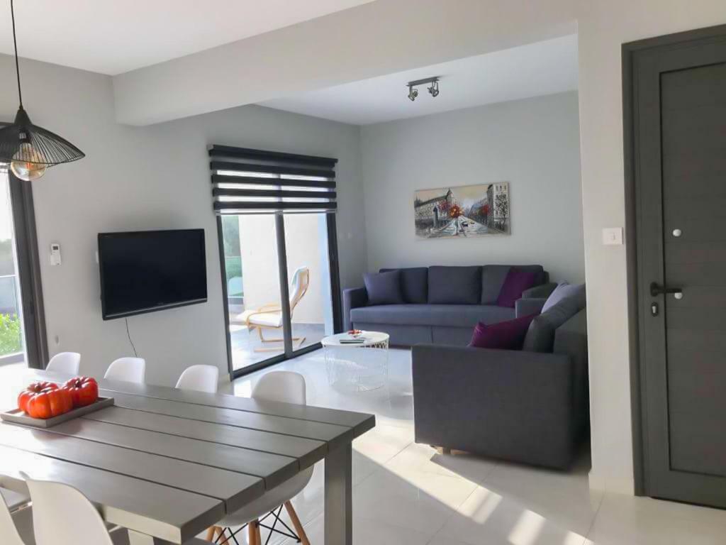 Mare Monte Seaview Boutique Apartment Πάφος Εξωτερικό φωτογραφία