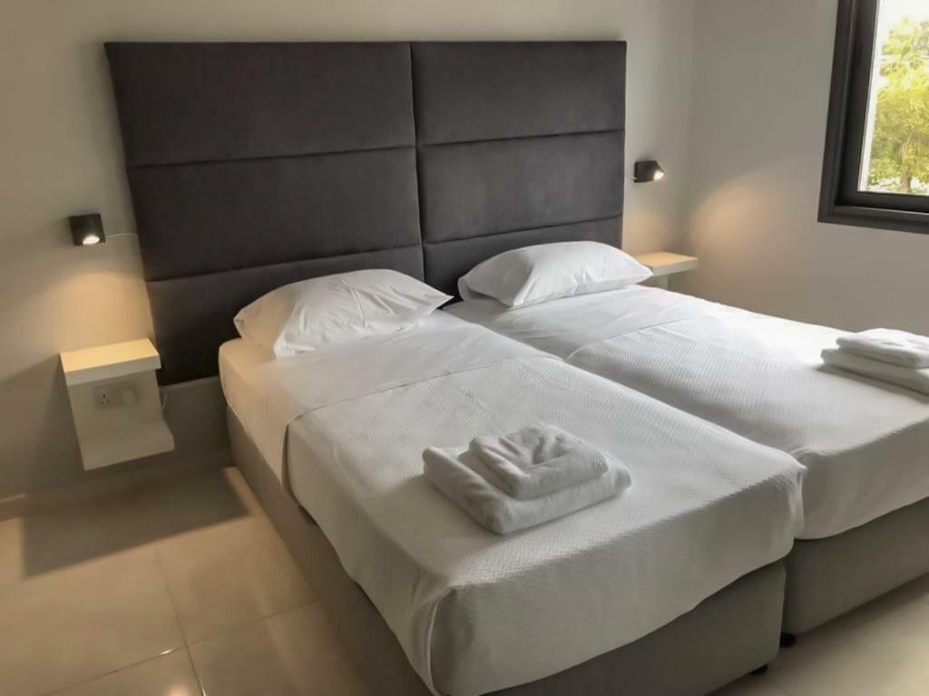 Mare Monte Seaview Boutique Apartment Πάφος Εξωτερικό φωτογραφία